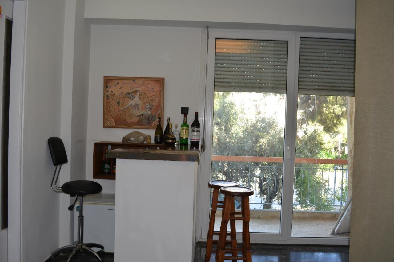 Spacious Apartment With Balconies, Ac, King Bed, Near Dt And Transports Атина Екстериор снимка